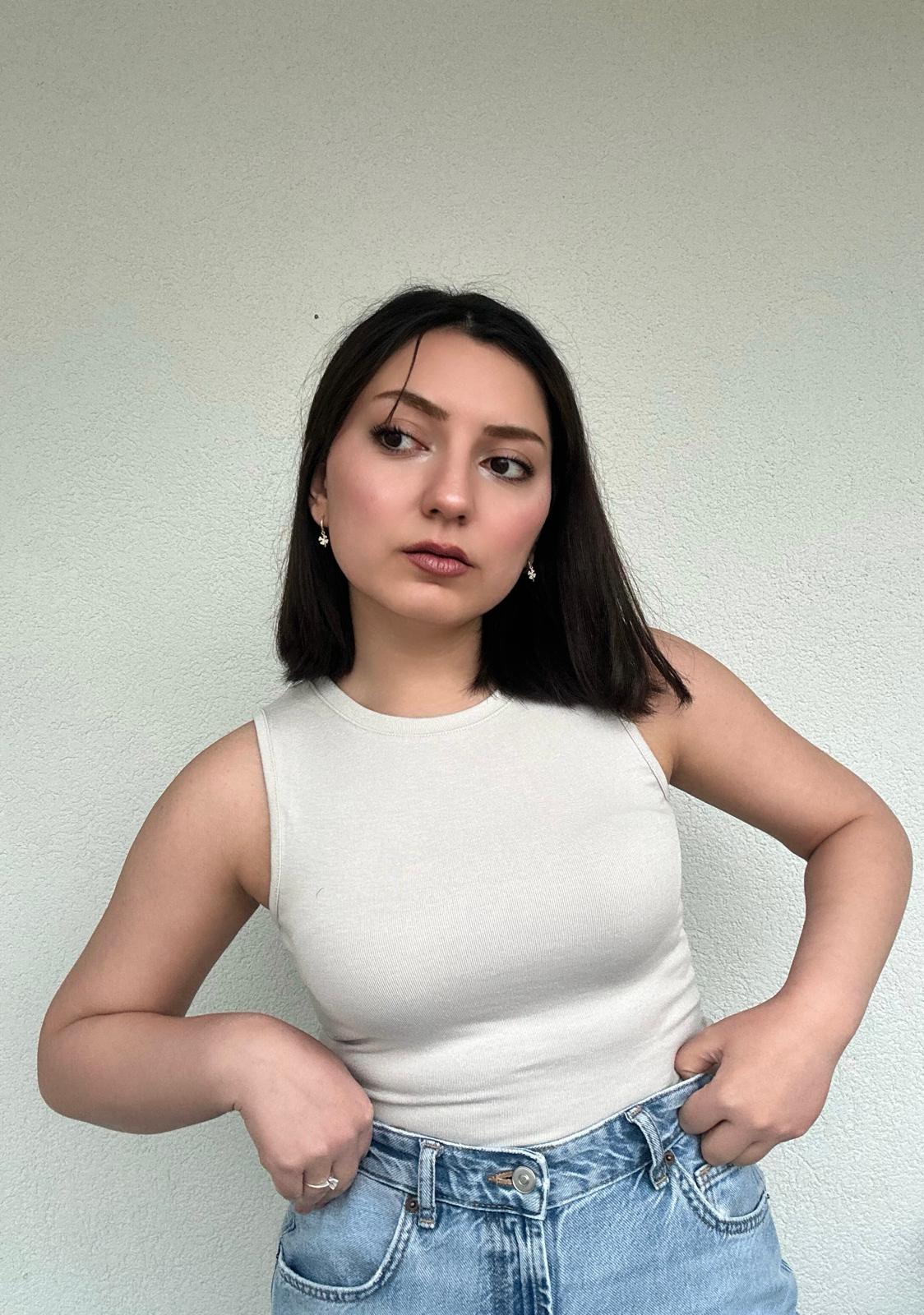 Soft Bej Bisiklet Yaka Sıfır Kol Pamuklu Body